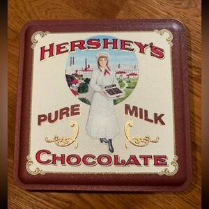 Hershey’s 1992 collectible tin.